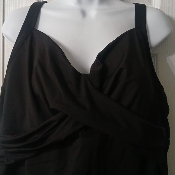 Lands' End black Tankini swimsuit top with underwire Sz 22W NWOT - Picture 3 of 7